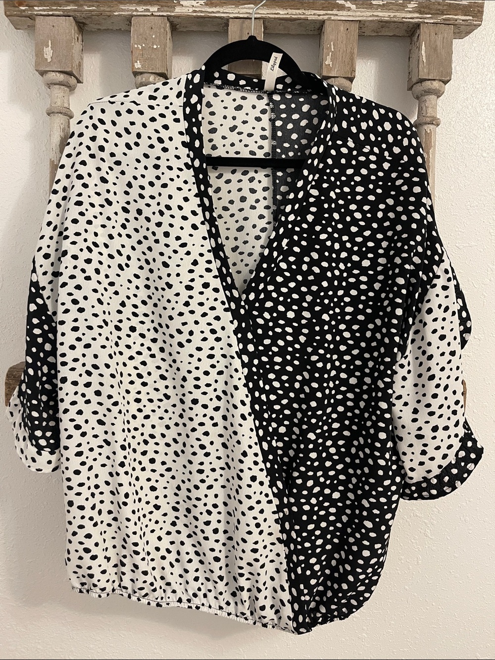 LILYPAD Two-Tone Black & White Polka Dot Size XL Blouse